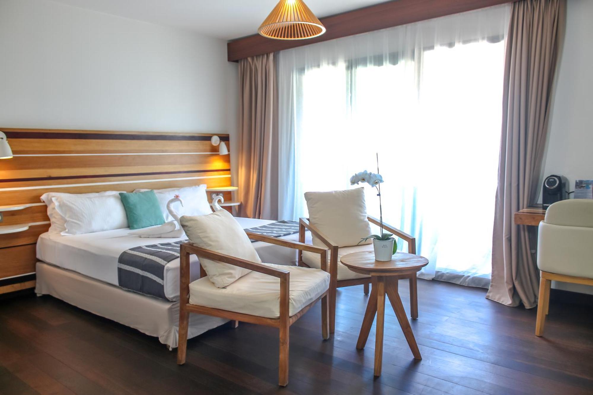 Le Battant Des Lames Hotel Saint Pierre Ngoại thất bức ảnh