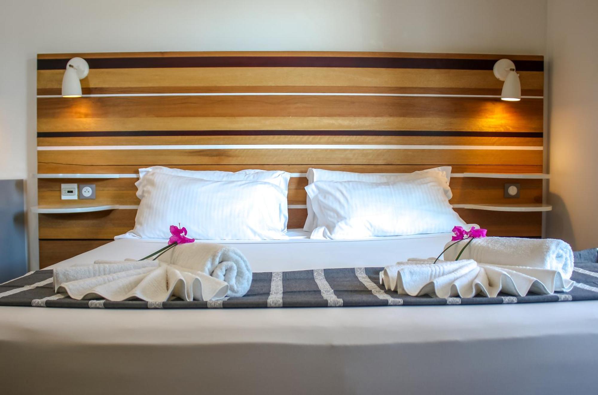 Le Battant Des Lames Hotel Saint Pierre Ngoại thất bức ảnh